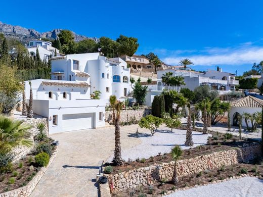 Detached House in Altea, Alicante