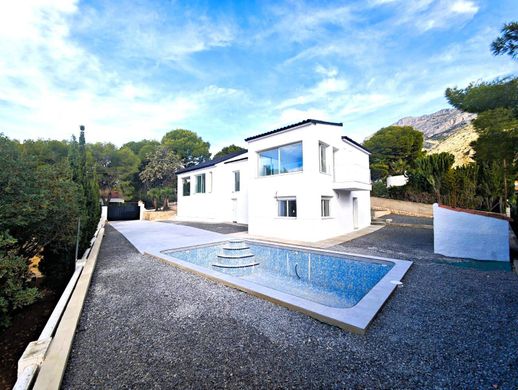 Detached House in Altea, Alicante