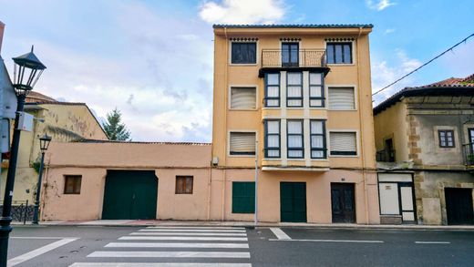 Detached House in Colindres, Province of Cantabria