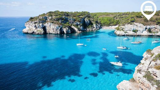 Es Castell, Illes Balearsのホテル