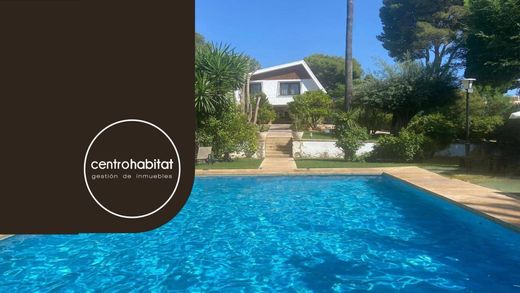 Detached House in Petrel, Alicante