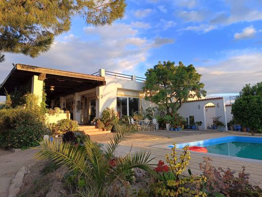 Casa rural / Casa de pueblo en Matola, Provincia de Alicante