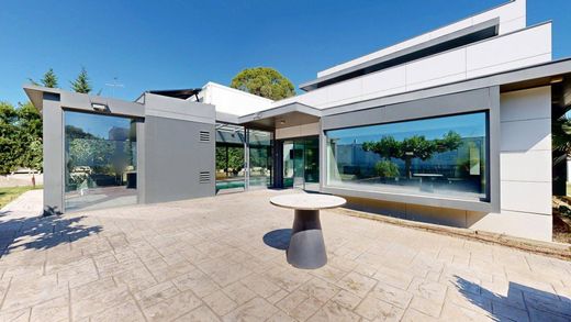 Detached House in Zaragoza, Province of Saragossa