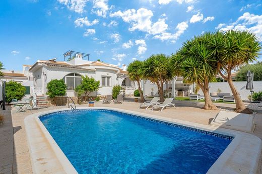Detached House in Algorfa, Alicante