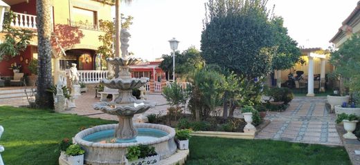 Detached House in Cordova, Province of Córdoba