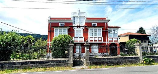 Detached House in Pravia, Province of Asturias