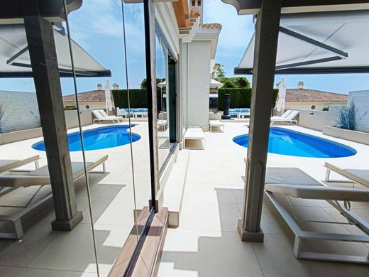 Villa en Benalmádena, Málaga