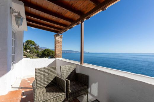 Detached House in Almuñécar, Granada