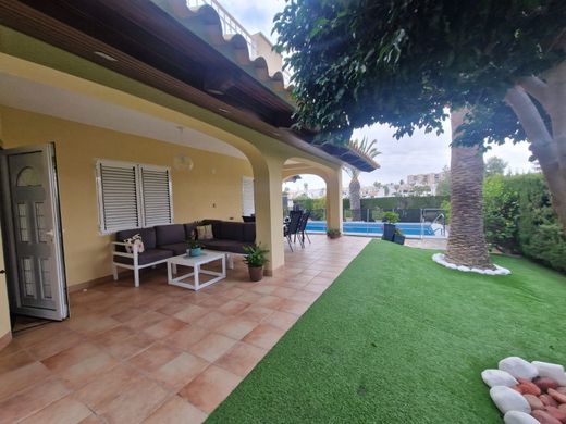 Villa en Cabo Roig, Provincia de Alicante