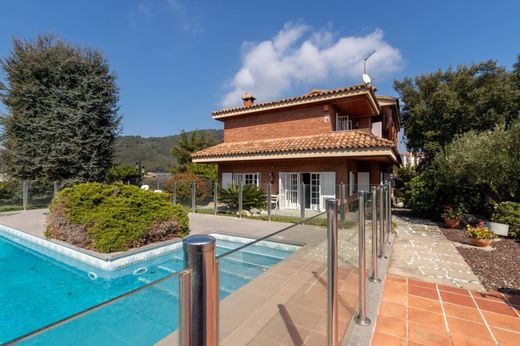 Detached House in Castellar del Vallès, Province of Barcelona