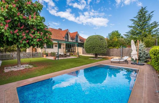 Chalet Pareado en Guadarrama, Provincia de Madrid