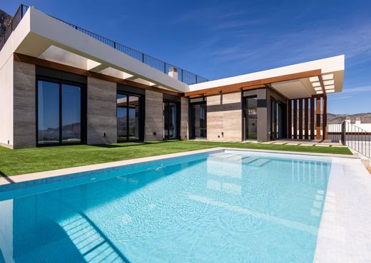 Detached House in Polop, Alicante
