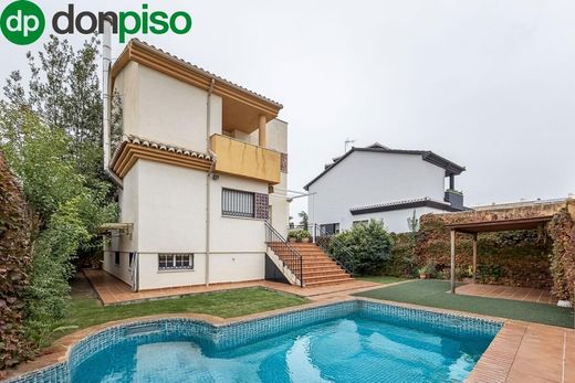 Luxury home in Peligros, Granada