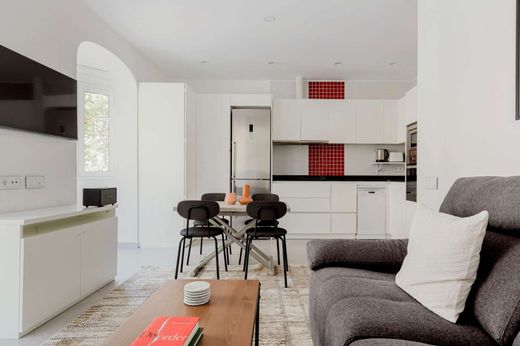 Apartment / Etagenwohnung in Barcelona, Provinz Barcelona