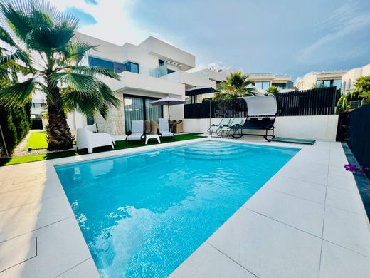 Detached House in Finestrat, Alicante
