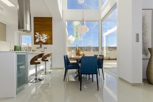 Villa en Los Montesinos, Provincia de Alicante