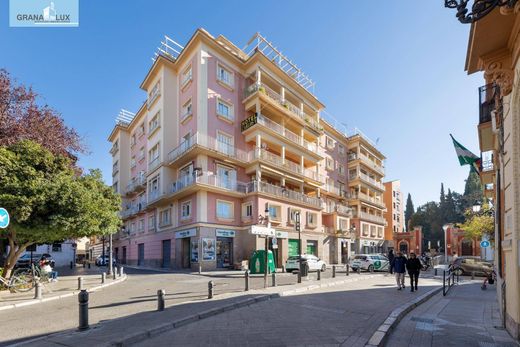 Apartment / Etagenwohnung in Granada, Andalusien