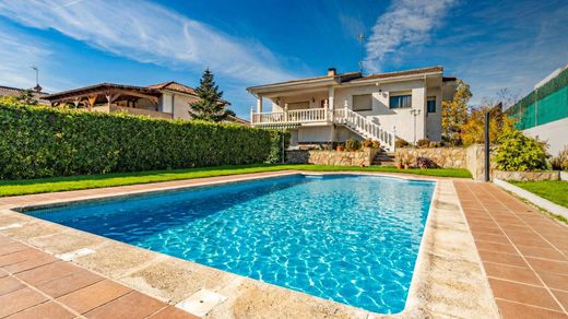 Einfamilienhaus in Valdemorillo, Provinz Madrid