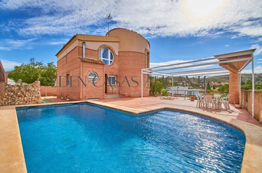 Detached House in Busot, Alicante
