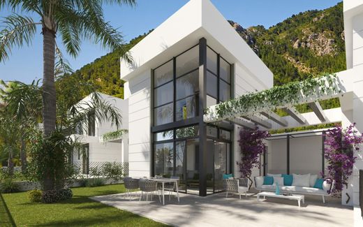 Luxus-Haus in Polop, Alicante