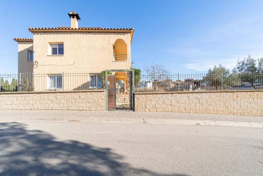 Luxe woning in Garriguella, Província de Girona