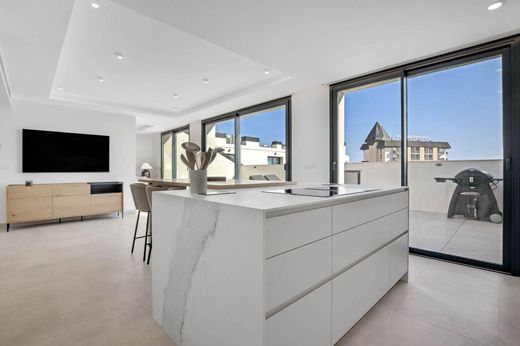 Penthouse in Fuengirola, Malaga