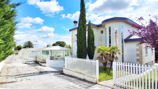 ‏בית חד-משפחתי ב  Carbajosa de la Sagrada, Provincia de Salamanca