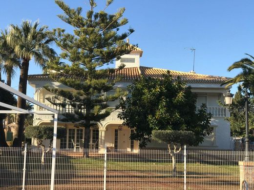 Villa in Playas de Orihuela, Provincia de Alicante