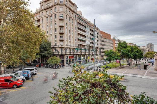 Apartment / Etagenwohnung in Barcelona, Provinz Barcelona
