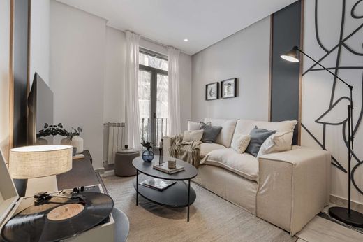 Apartment / Etagenwohnung in Madrid, Provinz Madrid