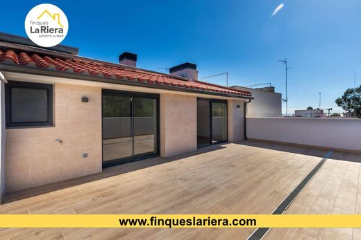 Penthouse in Arenys de Mar, Provinz Barcelona