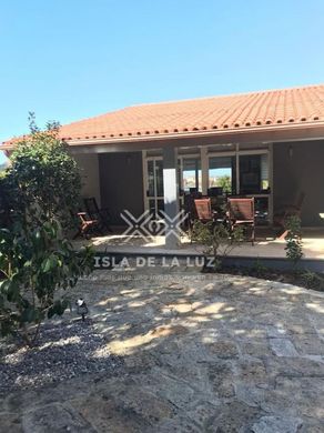 Detached House in O Grove, Pontevedra