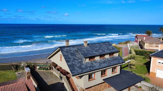Detached House in Barreiros, Lugo