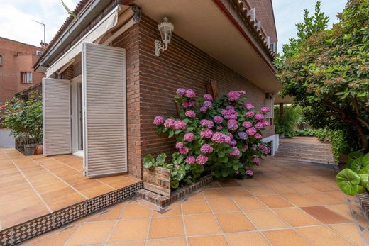 Villa Plurifamiliare a Pozuelo de Alarcón, Provincia de Madrid