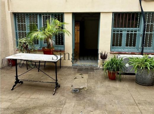 Kamienica w Barcelona, Província de Barcelona