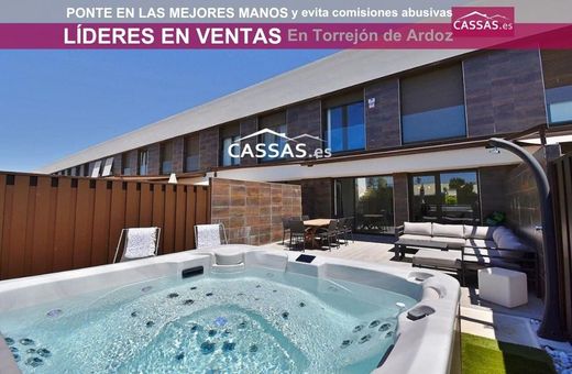 Luxe woning in Torrejón de Ardoz, Provincia de Madrid