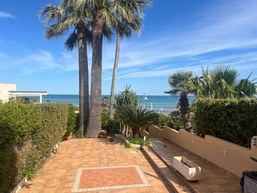 Detached House in El Campello, Alicante