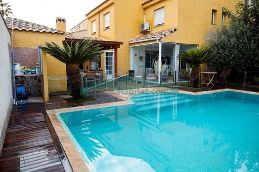 Μονοκατοικία σε La Pobla de Vallbona, Província de València