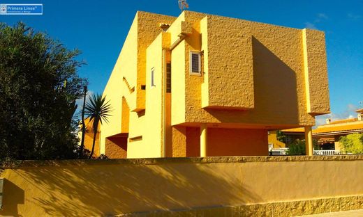 Vrijstaand huis in La Manga del Mar Menor, Murcia