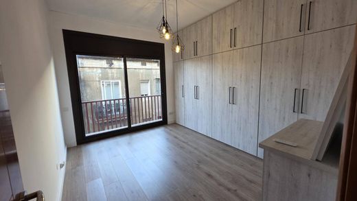 Apartment / Etagenwohnung in Barcelona, Provinz Barcelona