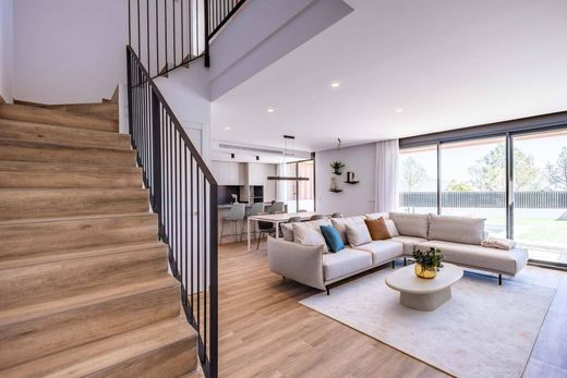 Dom jednorodzinny w Polop, Provincia de Alicante