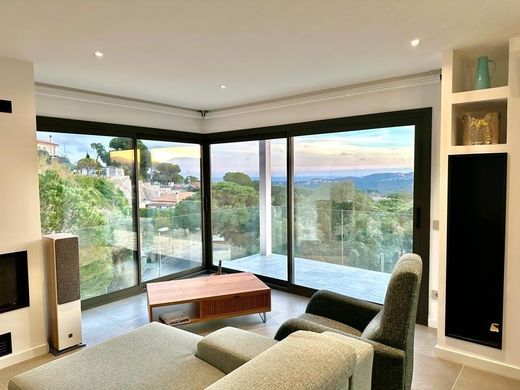 Dom jednorodzinny w Lloret de Mar, Província de Girona