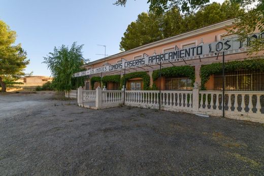 Complexos residenciais - Guadahortuna, Provincia de Jaén