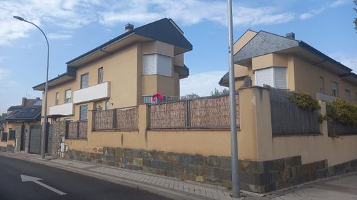 Casa Geminada - Madrid, Provincia de Madrid