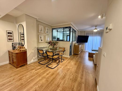 Apartment / Etagenwohnung in Madrid, Provinz Madrid