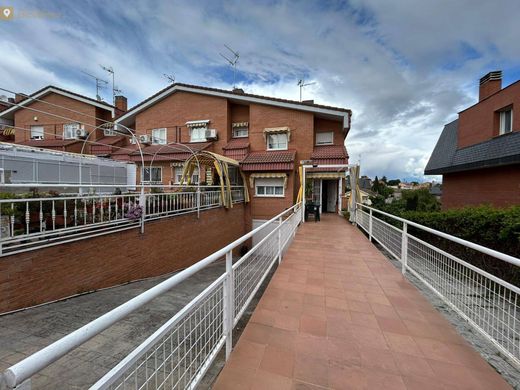 Chalet Pareado en Móstoles, Provincia de Madrid