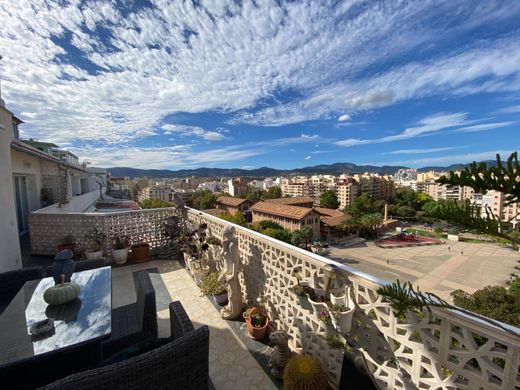 Apartment / Etagenwohnung in Palma de Mallorca, Balearen Inseln