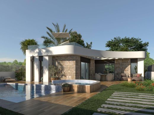 Villa en Los Montesinos, Provincia de Alicante