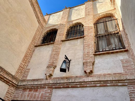 Detached House in Crevillent, Alicante