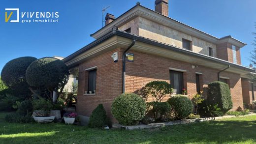 Alpicat, ジェイダ（レリダ）の一戸建て住宅